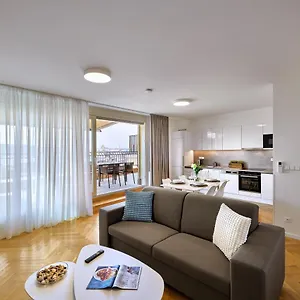 **** Apartahotel Downtown Rubesova República Checa